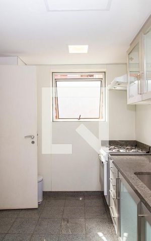 Apartamento para alugar com 117m², 2 quartos e 2 vagasCozinha