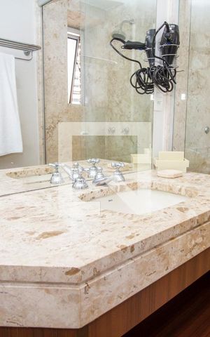 Apartamento para alugar com 117m², 2 quartos e 2 vagasBanheiro da Suíte 2