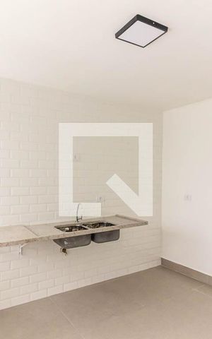 Casa à venda com 241m², 3 quartos e 2 vagas Casa à venda com 241m², 3 quartos e 2 vagasCozinha