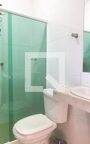 Casa à venda com 298m², 3 quartos e 5 vagas Casa à venda com 298m², 3 quartos e 5 vagasBanheiro de Serviço
