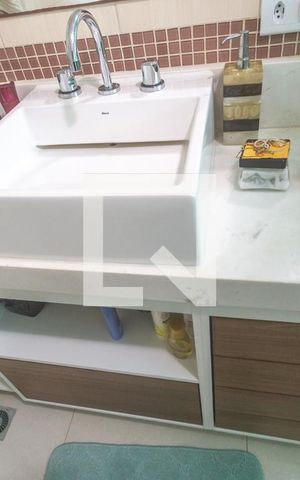 Casa à venda com 298m², 3 quartos e 5 vagas Casa à venda com 298m², 3 quartos e 5 vagasBanheiro da Suíte 3