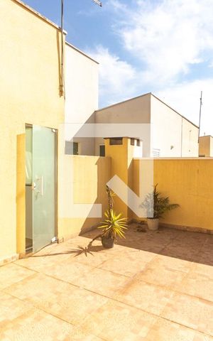 Casa à venda com 298m², 3 quartos e 5 vagas Casa à venda com 298m², 3 quartos e 5 vagasÁrea Externa