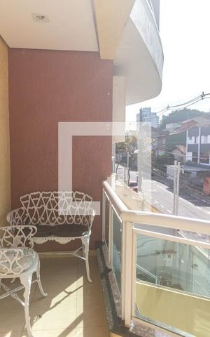 Casa à venda com 298m², 3 quartos e 5 vagas Casa à venda com 298m², 3 quartos e 5 vagasVaranda da Suíte 3