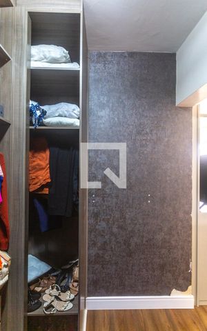 Casa à venda com 298m², 3 quartos e 5 vagas Casa à venda com 298m², 3 quartos e 5 vagasCloset da Suíte 3