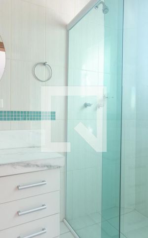 Casa à venda com 298m², 3 quartos e 5 vagas Casa à venda com 298m², 3 quartos e 5 vagasBanheiro Social