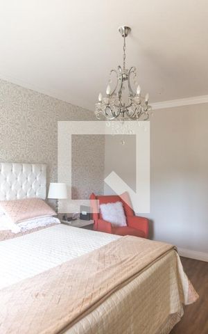 Casa à venda com 298m², 3 quartos e 5 vagas Casa à venda com 298m², 3 quartos e 5 vagasSuíte 3