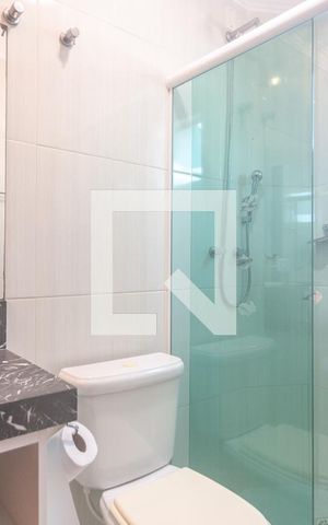 Casa à venda com 298m², 3 quartos e 5 vagas Casa à venda com 298m², 3 quartos e 5 vagasBanheiro da Suíte 2