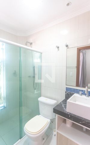 Casa à venda com 298m², 3 quartos e 5 vagas Casa à venda com 298m², 3 quartos e 5 vagasBanheiro da Suíte 1