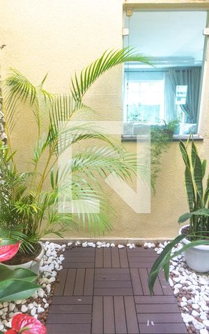 Casa à venda com 298m², 3 quartos e 5 vagas Casa à venda com 298m², 3 quartos e 5 vagasJardim de Inverno