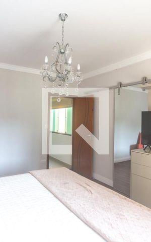 Casa à venda com 298m², 3 quartos e 5 vagas Casa à venda com 298m², 3 quartos e 5 vagasSuíte 3