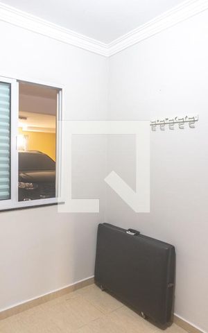 Casa à venda com 298m², 3 quartos e 5 vagas Casa à venda com 298m², 3 quartos e 5 vagasQuarto de Serviço