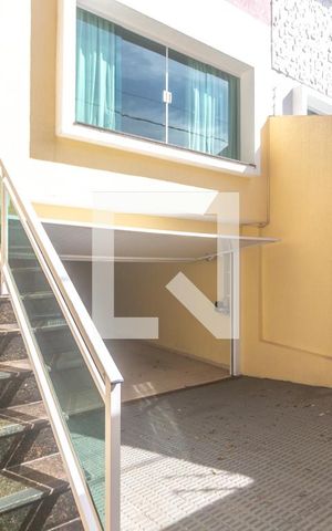 Casa à venda com 298m², 3 quartos e 5 vagas Casa à venda com 298m², 3 quartos e 5 vagasGaragem