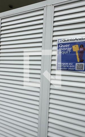 Casa de condomínio à venda com 350m², 4 quartos e 2 vagas Casa de condomínio à venda com 350m², 4 quartos e 2 vagasPlaquinha