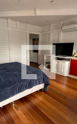 Casa de condomínio à venda com 350m², 4 quartos e 2 vagas Casa de condomínio à venda com 350m², 4 quartos e 2 vagasSuíte master