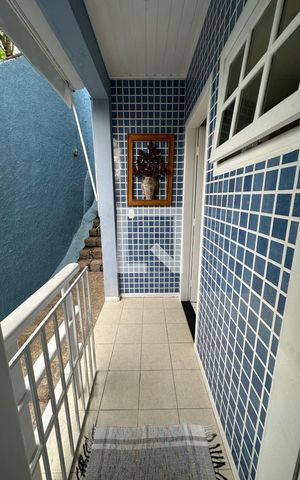 Casa de condomínio à venda com 350m², 4 quartos e 2 vagas Casa de condomínio à venda com 350m², 4 quartos e 2 vagasÁrea de Serviço