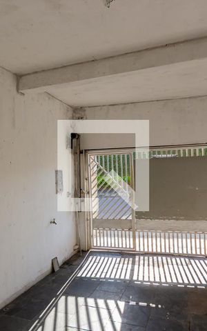 Casa à venda com 600m², 2 quartos e 5 vagas Casa à venda com 600m², 2 quartos e 5 vagasGaragem