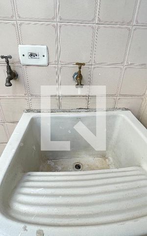 Casa à venda com 90m², 4 quartos e 1 vaga Casa à venda com 90m², 4 quartos e 1 vagaÁrea de Serviço