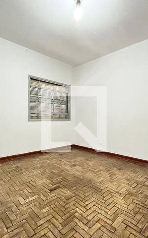 Casa à venda com 90m², 4 quartos e 1 vaga Casa à venda com 90m², 4 quartos e 1 vagaQuarto 1
