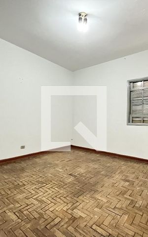 Casa à venda com 90m², 4 quartos e 1 vaga Casa à venda com 90m², 4 quartos e 1 vagaQuarto 1