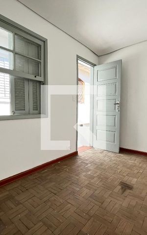 Casa à venda com 90m², 4 quartos e 1 vaga Casa à venda com 90m², 4 quartos e 1 vagaQuarto 3