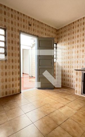 Casa à venda com 90m², 4 quartos e 1 vaga Casa à venda com 90m², 4 quartos e 1 vagaCozinha