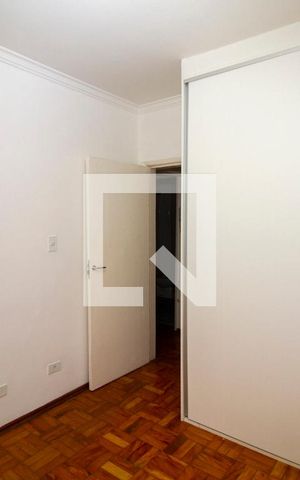 Apartamento à venda com 46m², 1 quarto e sem vagaQuarto