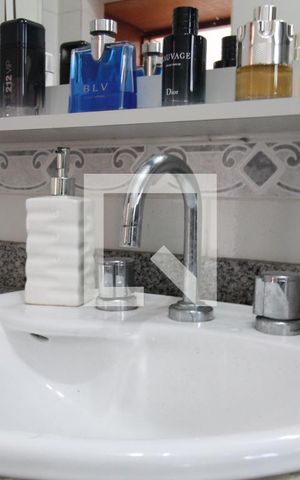 Casa à venda com 250m², 3 quartos e 5 vagasBanheiro do Quarto 3 - suite