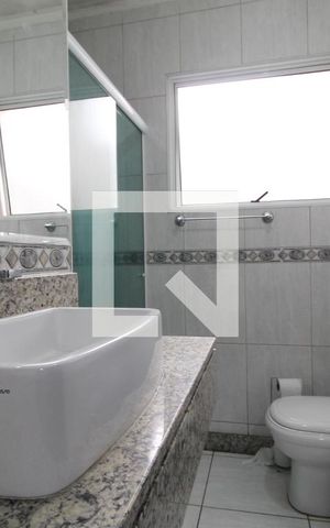 Casa à venda com 250m², 3 quartos e 5 vagasBanheiro