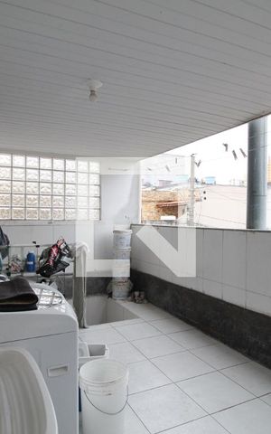 Casa à venda com 250m², 3 quartos e 5 vagasLavanderia