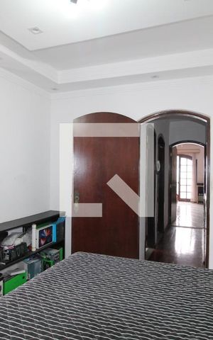 Casa à venda com 250m², 3 quartos e 5 vagasQuarto Suíte 1