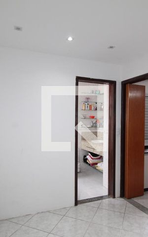 Casa à venda com 250m², 3 quartos e 5 vagasCloset da suíte