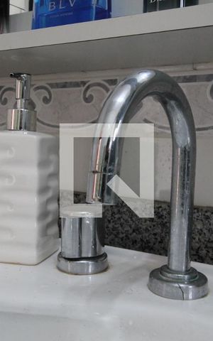 Casa à venda com 250m², 3 quartos e 5 vagasBanheiro do Quarto 3 - suite