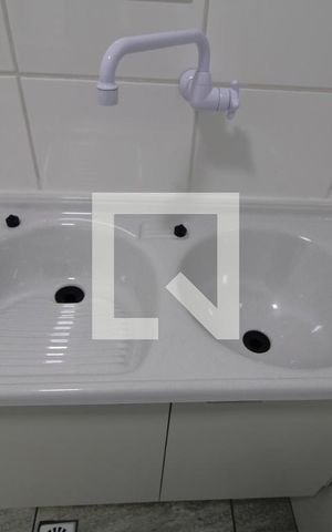 Apartamento para alugar com 37m², 1 quarto e sem vagaPia do banheiro