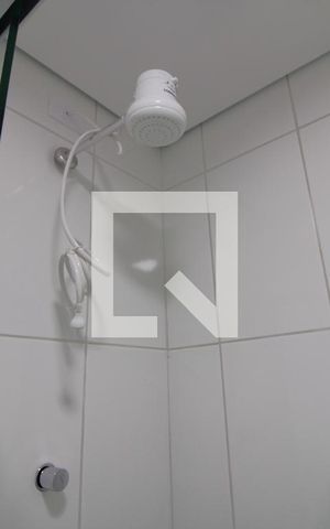 Apartamento para alugar com 37m², 1 quarto e sem vagaChuveiro