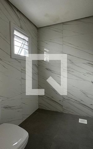 Casa à venda com 141m², 2 quartos e 2 vagasBanheiro da Suíte 2