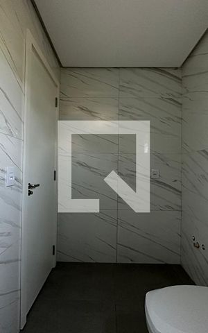 Casa à venda com 141m², 2 quartos e 2 vagasBanheiro da Suíte 2