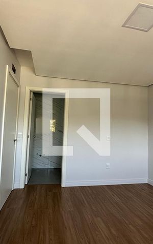 Casa à venda com 141m², 2 quartos e 2 vagasQuarto Suíte 2