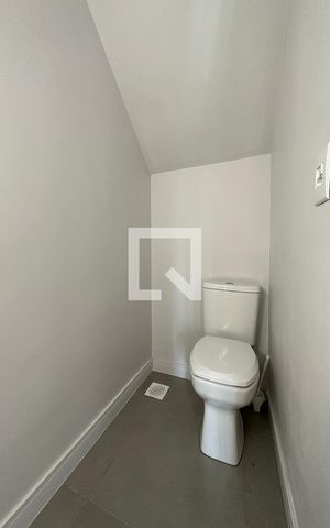 Casa à venda com 141m², 2 quartos e 2 vagasLavabo