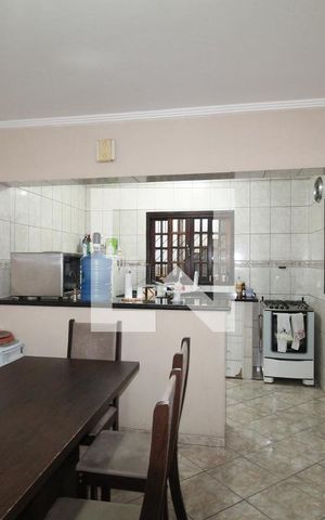 Casa à venda com 125m², 2 quartos e 2 vagasCozinha