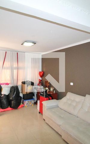Casa à venda com 125m², 2 quartos e 2 vagasSala
