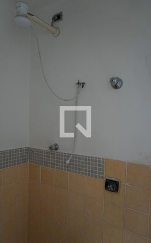 Apartamento para alugar com 157m², 3 quartos e 1 vaga Apartamento para alugar com 157m², 3 quartos e 1 vagaBanheiro de serviço