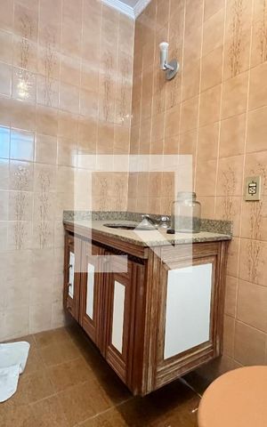 Casa à venda com 500m², 5 quartos e 6 vagas Casa à venda com 500m², 5 quartos e 6 vagasBanheiro Quarto 5