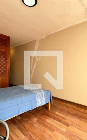 Casa à venda com 500m², 5 quartos e 6 vagas Casa à venda com 500m², 5 quartos e 6 vagasQuarto 3