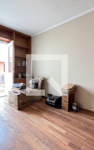 Casa à venda com 500m², 5 quartos e 6 vagas Casa à venda com 500m², 5 quartos e 6 vagasQuarto 1