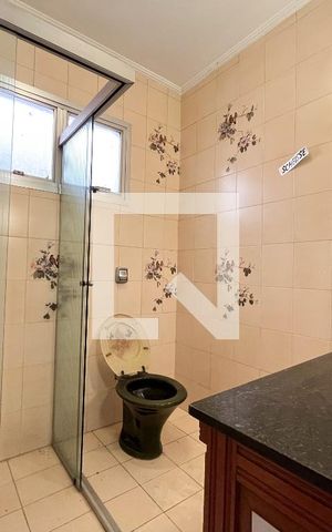 Casa à venda com 500m², 5 quartos e 6 vagas Casa à venda com 500m², 5 quartos e 6 vagasBanheiro Quarto 3