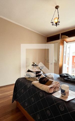 Casa à venda com 500m², 5 quartos e 6 vagas Casa à venda com 500m², 5 quartos e 6 vagasQuarto 2