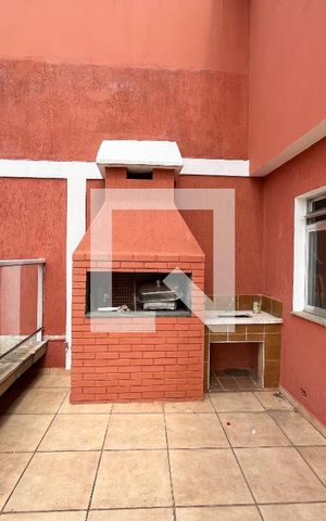 Casa à venda com 500m², 5 quartos e 6 vagas Casa à venda com 500m², 5 quartos e 6 vagasPiscina