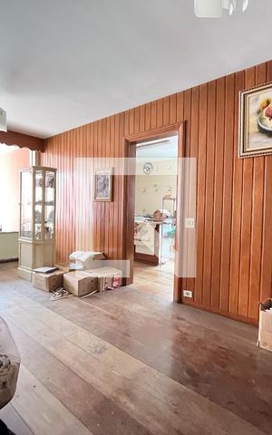 Casa à venda com 500m², 5 quartos e 6 vagas Casa à venda com 500m², 5 quartos e 6 vagasCopa