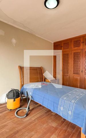 Casa à venda com 500m², 5 quartos e 6 vagas Casa à venda com 500m², 5 quartos e 6 vagasQuarto 3