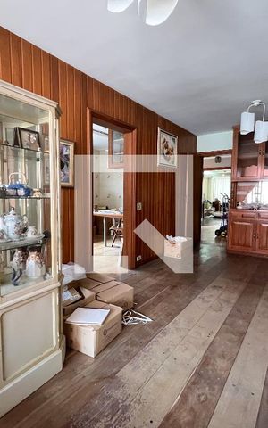 Casa à venda com 500m², 5 quartos e 6 vagas Casa à venda com 500m², 5 quartos e 6 vagasCopa
